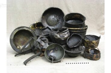 Dining & tableware: Metal table vessels