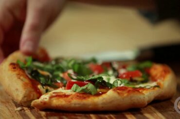 Make pizza like a pro | Homemade Italian pizza reciepe