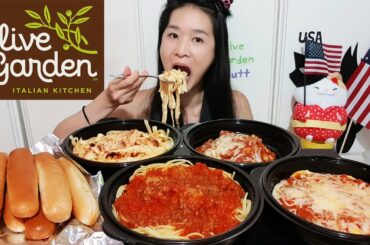Massive Italian Food Feast! Olive Garden Fettuccine Alfredo, Spaghetti Meatballs, Lasagna - Mukbang