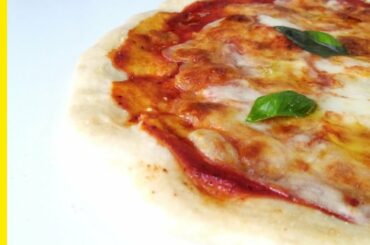 Authentic Italian pizza ( Pizza Margherita) recipe in urdu / hindi by Bisma's Kitchen