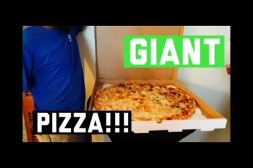 MY GIANT PIZZA 4 GIRLS NIGHT! #pizza #giant #bigfood #food #cheesepizza #familyfun #games