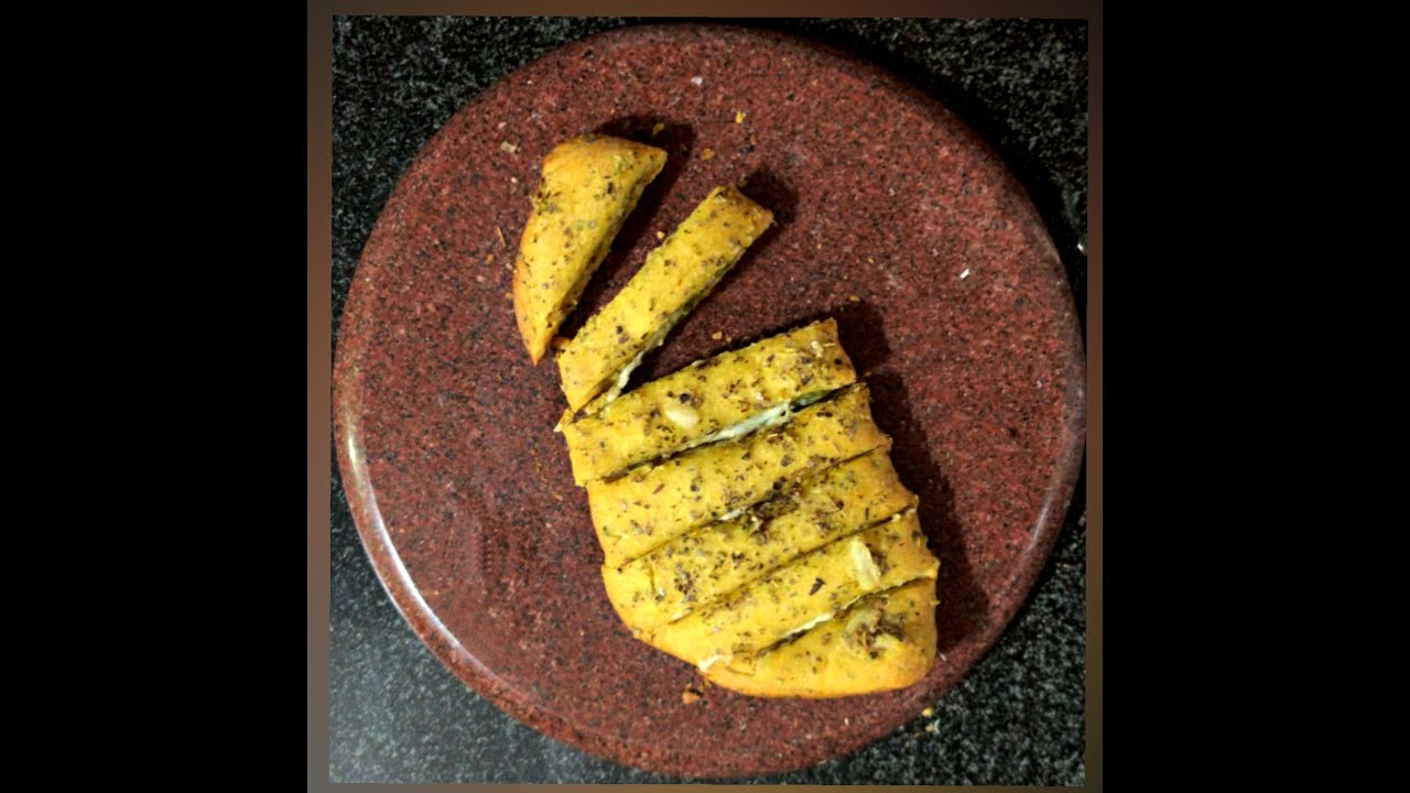 Italian Stuffed Garlic bread in kadai || Stuffed cheesy Garlic bread recipe without yeast Italian Stuffed Garlic bread in kadai || Stuffed cheesy Garlic bread recipe without yeast