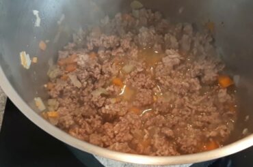 How to make Ragù alla Bolognese; traditional Italian recipe with Epic Fail at the very end