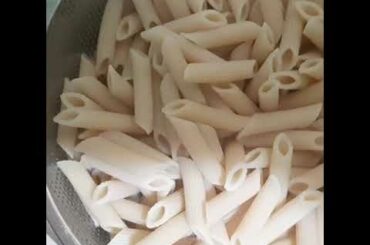 PENNE PASTA A LA BOLONESE ITALIAN STYLE/ PENNE PASTA WITH BOLOGNAISE SAUCE