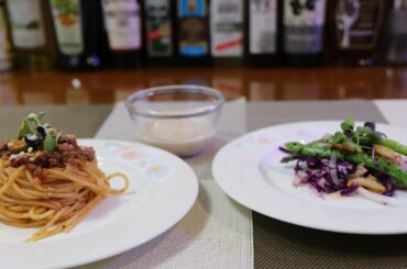 [Dao Thi My Khanh] [Italian Foods] Ragu sauce pasta & Green bean Red cabbage salad
