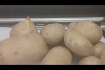 Let's Cook "MASH POTATOES" or "PURÈ" In Italian