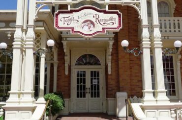 Tony's Town Square Restaurant Review at the Magic Kingdom in Walt Disney World