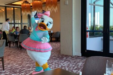 Topolino's Terrace Breakfast and a Quick Tour of Disney's Riviera Resort