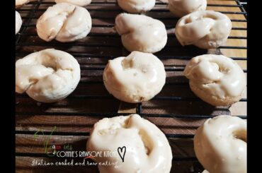 ITALIAN VEGAN WINE COOKIES 2 WAYS  | Connie's RAWsome kitchen