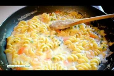 Italian white gravy pasta Shrimp Alfredo Pasta