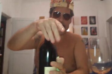 Liveleak com   Speaky for UNKNOWN ITALIAN WINES!