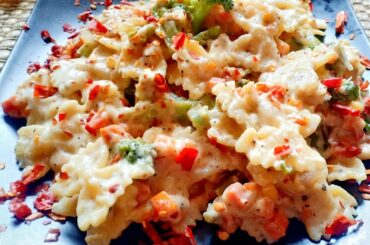 HOMEMADE ITALIAN PASTA IN WHITE SAUCE RECIPE/Easy Pasta recipe for bachelors/ Pasta veg and cheese