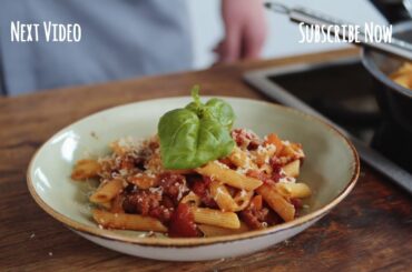 Italian Sausage Bolognese Sauce with Penne Pasta: An Easy and Flavorful Recipe
