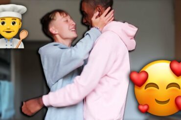 My Italian Gay Boyfriend Taught Me How To Cook! | Gay Couple Vlog!