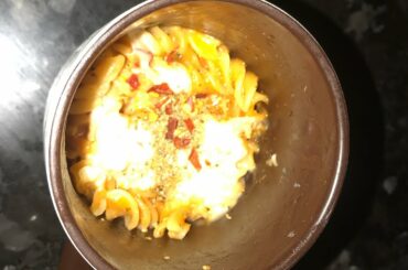 Red pasta in mug #instantrecipe #mugpasta #onepotpasta #italianfood