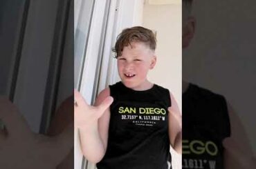 ITALIAN FOOD IN GREECE?!?? (DAY 3 VLOG)