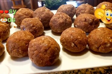 How to make Meatballs ( Classic Italian cheesy Meatballs recipe )( easy meatballs from ground beef )