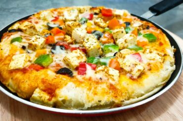 Perfect Pan Pizza in Stove / Paneer Pizza / Home made Veg Pizza/ The Food Edition / Without Oven