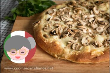 Mushrooms and Pecorino Pizza - Gourmet Sheep Cheese Pizza - Italian recipe - The Italian Granny Show