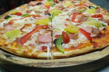 How to make Italian tomato sauce For pizza #chefkashi #hotkitchen #ItalianPizza #chefLife #cook