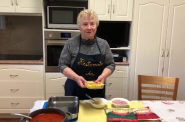 Nonna Lucy’s easy Italian lasagna recipe