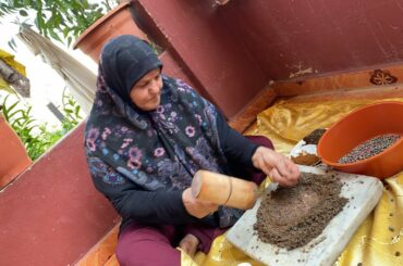 Lunch in Aitaroun: Traditional Food with Salwa. "Mjadret Adas", "Kammounet Banadoura"