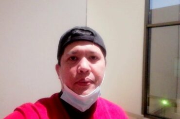 Ganito ako sa loob ng italian restaurant...