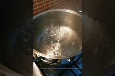 Italian recipe with cacio e pepe subtitled in English.