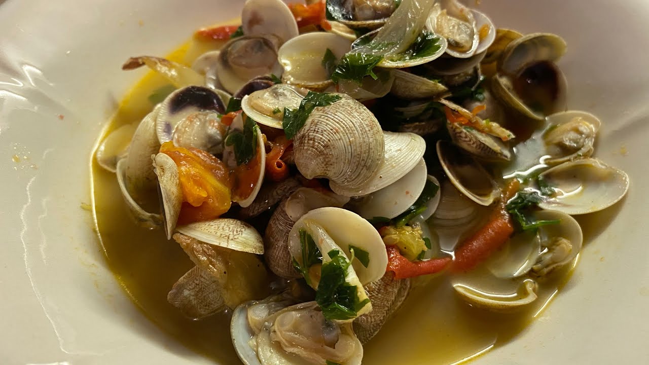 HOW TO COOK CLAMS / VONGOLE / HALAANClams soupFilipino recipe