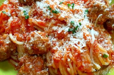 THE FIRST RECIPE I LEARNED IN ITALY; PASTA WITH TOMATO SAUCE