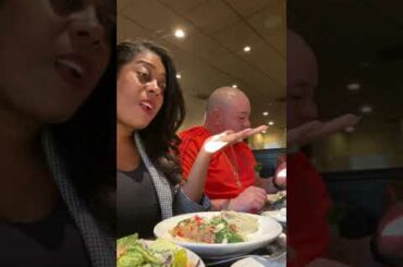 Los Comelones en Carrabas/ The Bilingual eaters in Carrabas