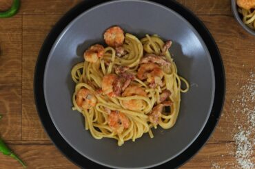 Prawn & Bacon Linguine Pasta Recipe - Italian Food | 30 min. Meal