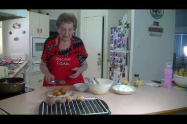 MARINA'S  KITCHEN ---SFINGI --[ ITALIAN  DONUTS } MY WAY /