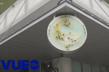 Austin restaurant staying afloat by helping others | KVUE