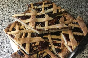 Italian Plums  Crostata Marmalade  pastry 2020