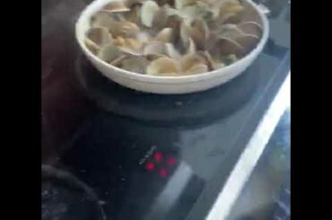 Easy Italian Cooking “Sunday kinda love” Linguine Al’dente with Clams”