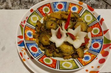Lo zucca amaro fritta//BITTER GOURD FRY//KANIZ FROM ITALY//