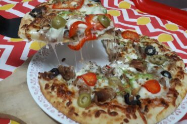 italian piza reciepe//pizza reciepe//cooking with yasmin