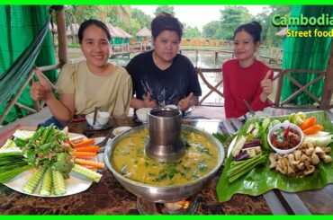 Three Food Enough in Chol Chet Restaurant! And The Nice View In There - Best Lunch In Weekend.