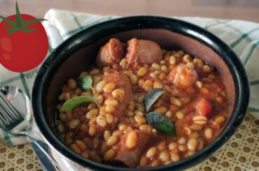 Fagioli all'uccelletto | Tuscan Bean Stew with Salsicce | Easy Homemade Italian Recipe