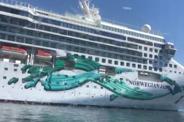 CAPRI ITALY | isola di capri day 1 | How to go Naples to Capri island by Ferry 🇮🇹🇮🇹🇮🇹