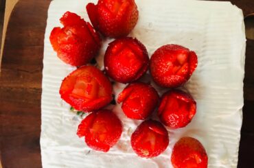 Italian Milk Cake |Italian Torta Paradiso| super moist cake|Italian milk cake recipe in hindi|kinder