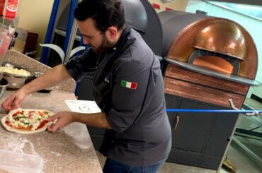 Making pizza with the Forno Scugnizzo Pizza oven