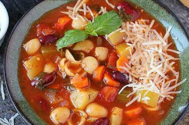 Instant pot Minestrone soup (Olive garden style Italian classic soup)