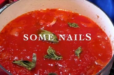 THE ITALIAN FOOD: GRAVY OR TOMATO SAUCE ?