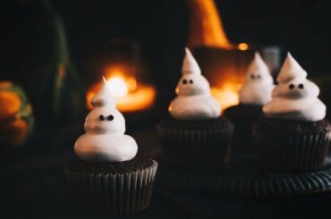 How to make Halloween Cupcakes | Funny Ghost Cupcakes | ASMR Cooking