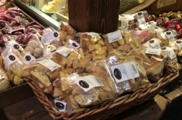 VECCHIA MALGA - TRADITIONAL ITALIAN FOOD SHOP