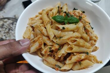 Italian Basil Tomato Pasta Recipe/ Quick & Easy/ Malayalam