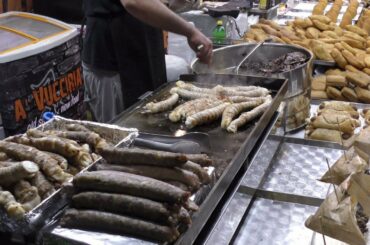 Burgers, Pork Roast, Sausages, Cheese, Falafel and more. Italy Street Food in Milano