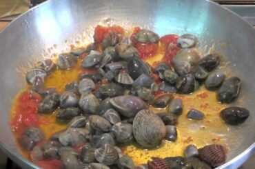 Pasta with cockles and clams Recipe